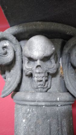 Movie Prop, Skulls, Stone Piller Prop