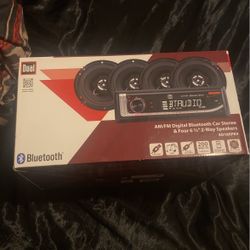 AM/FM Digital Bluetooth Car Stereo & Four 6 1/2” 2-way Speakers 