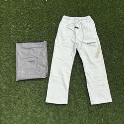 Essentials sweatpants (light grey)