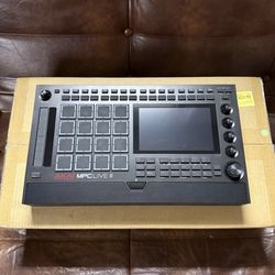 MPC Live 3 (Open Box)
