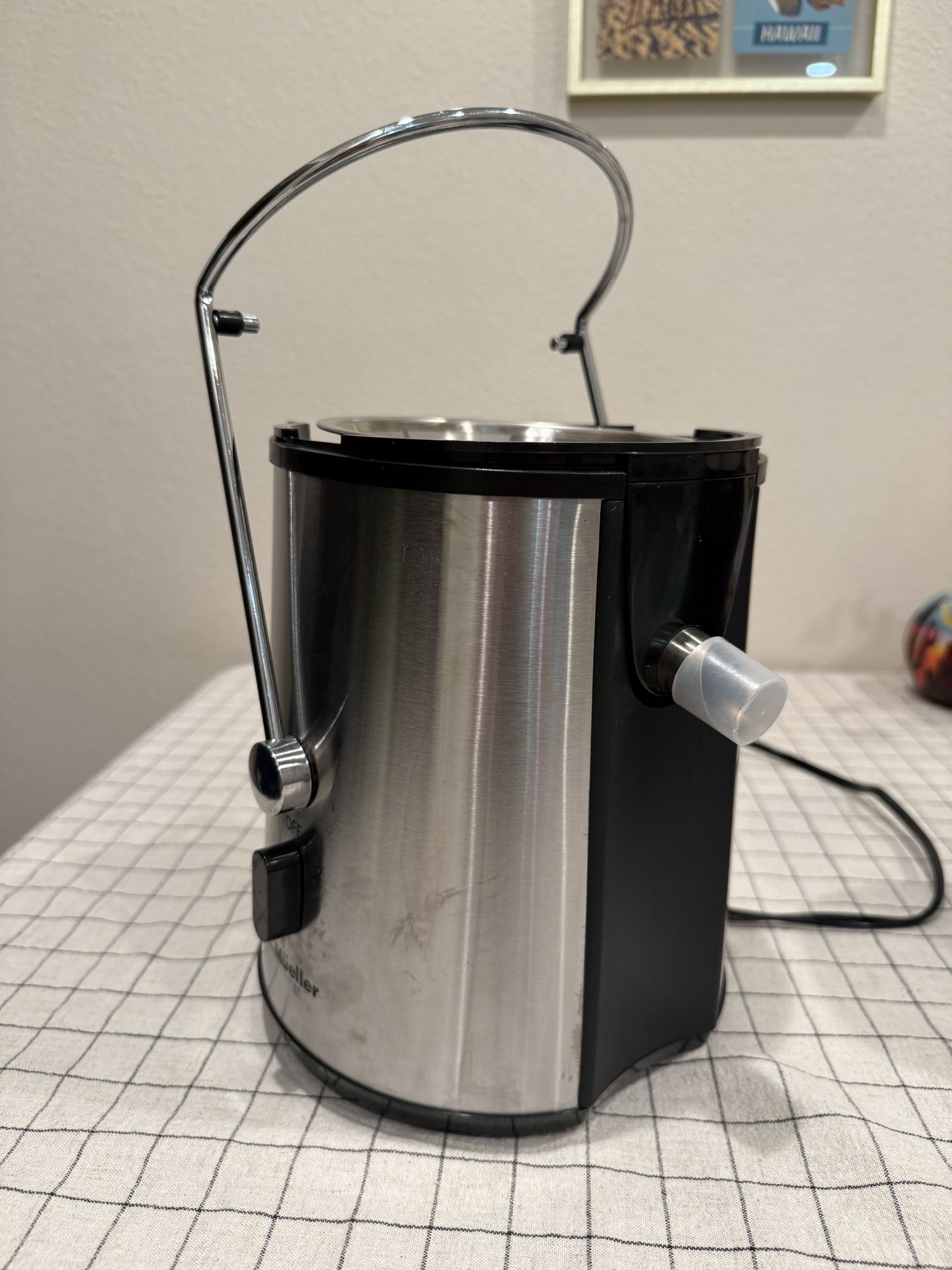 Mueller Juicer - Used Maybe Three Times