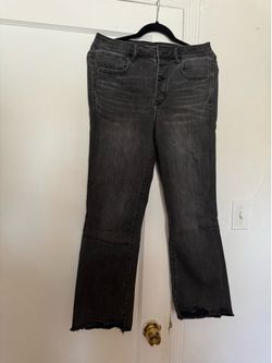 American Eagle Women’s Black Lightly Distressed Super-Stretch Jeans Size 12 Worn only twice