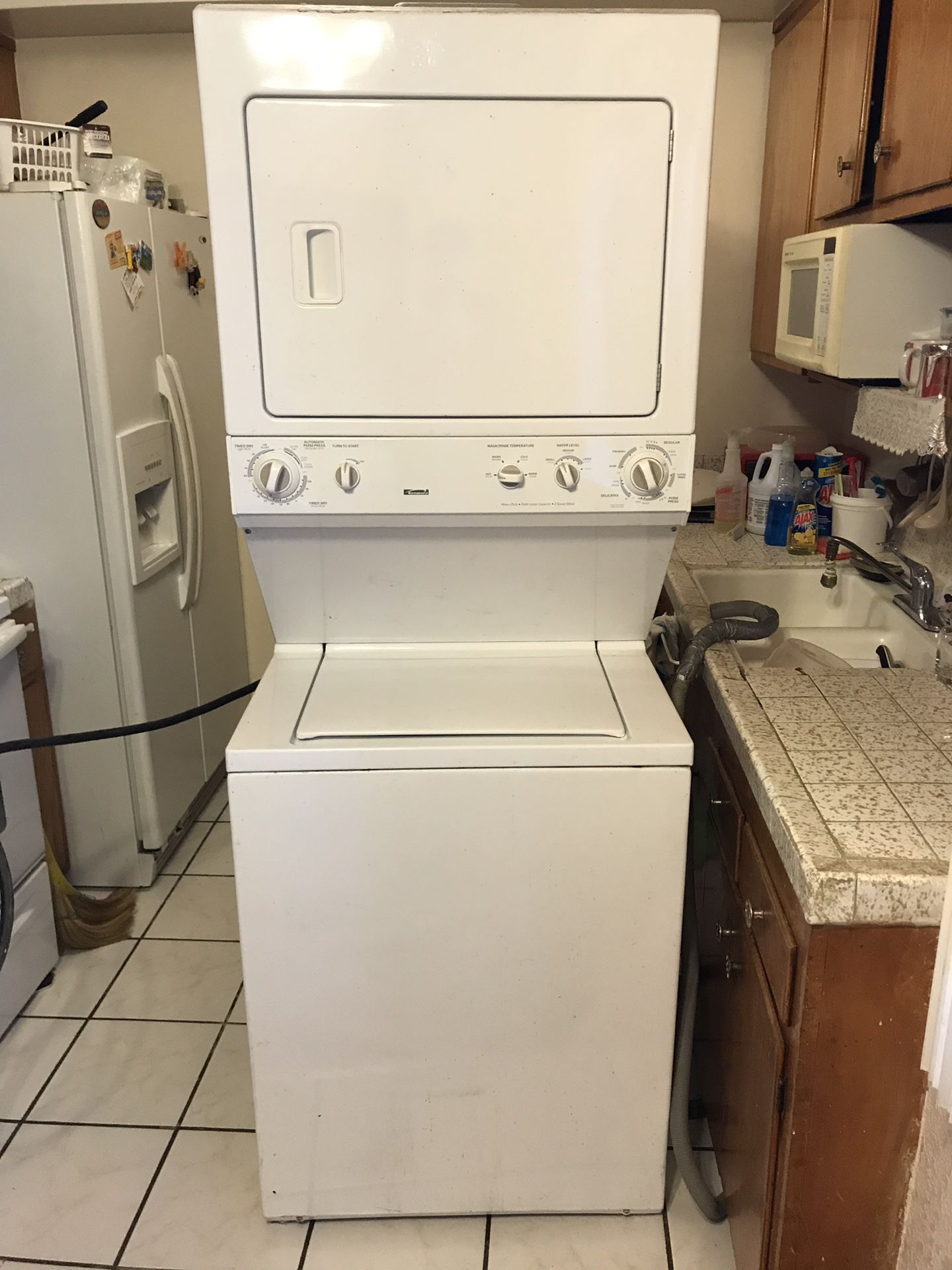 Kenmore , washer & Dryer one Unit , In very good Condition , power 220V