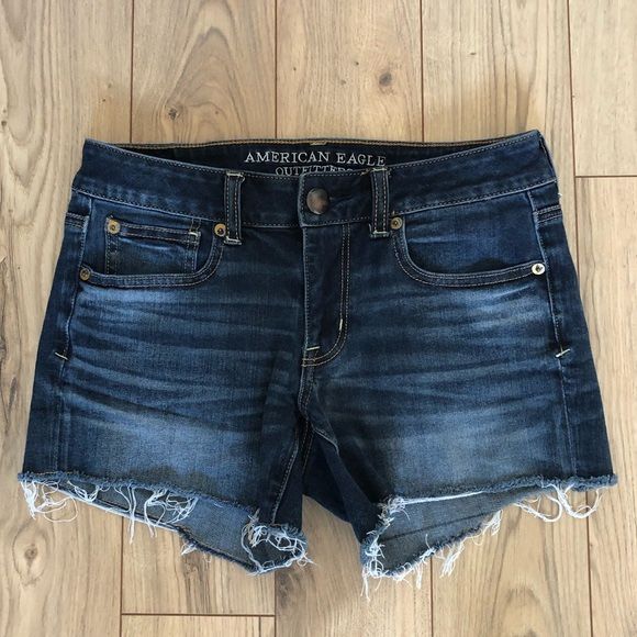Womens American Eagle Blue denim Super Stretch Shortie shorts size 4