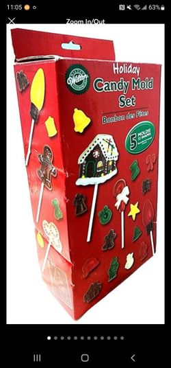Wilton 2104-1346 Holiday Candy Mold Set (5) Plus 2 Other Xmas Molds (7 Total)