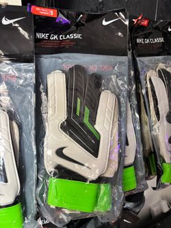 NEW Nike Soccer Goalkeeper Gloves – Youth/Adult