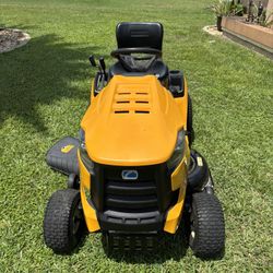 Riding Lawnmower 