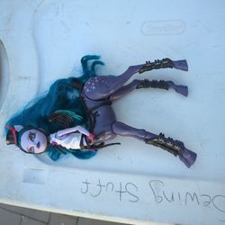 Mantel Moster High Freanky Fucion Aves Trotter Century  8 Inchbuenas Condiciones