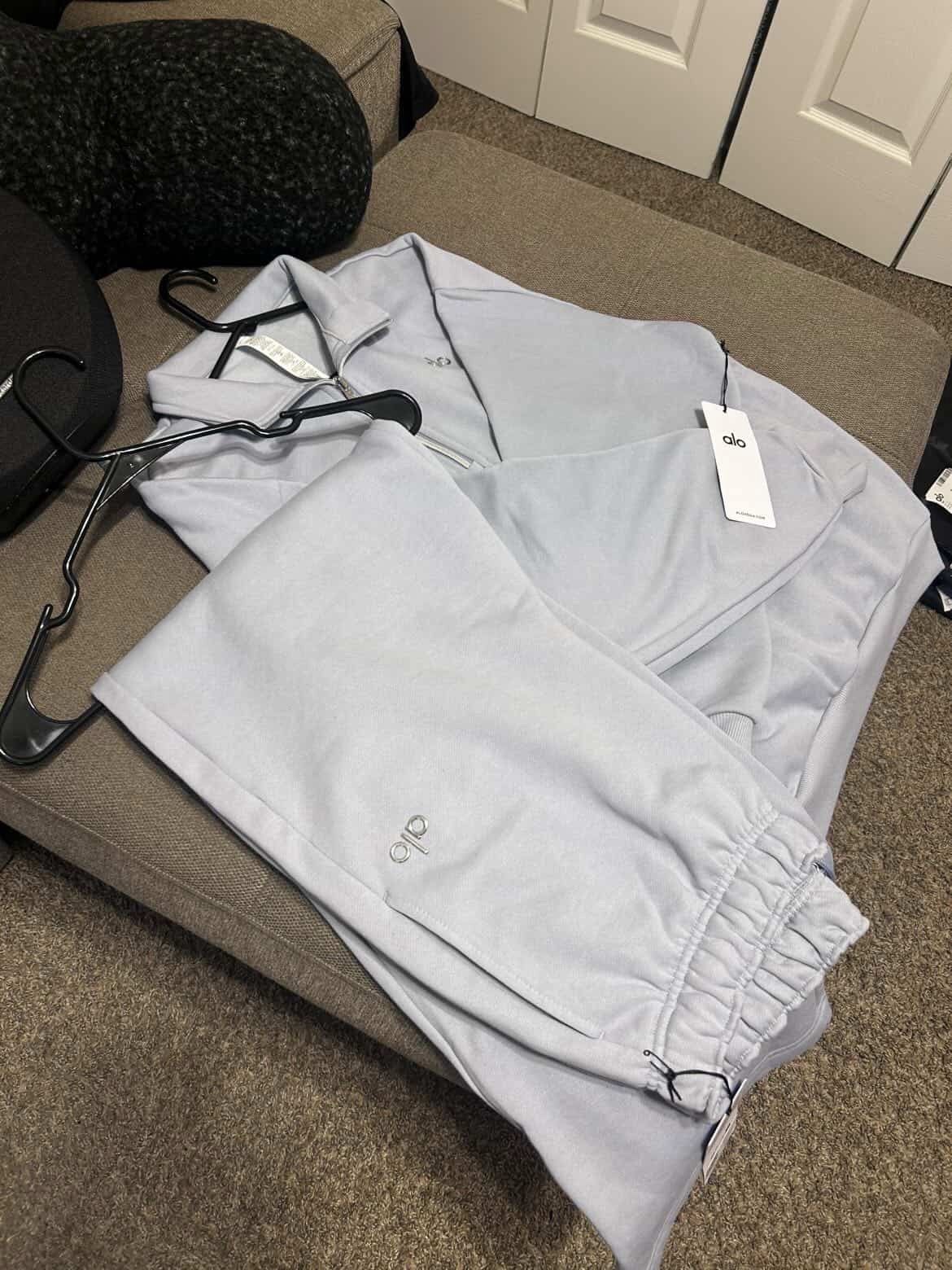 Alo lavender set size medium