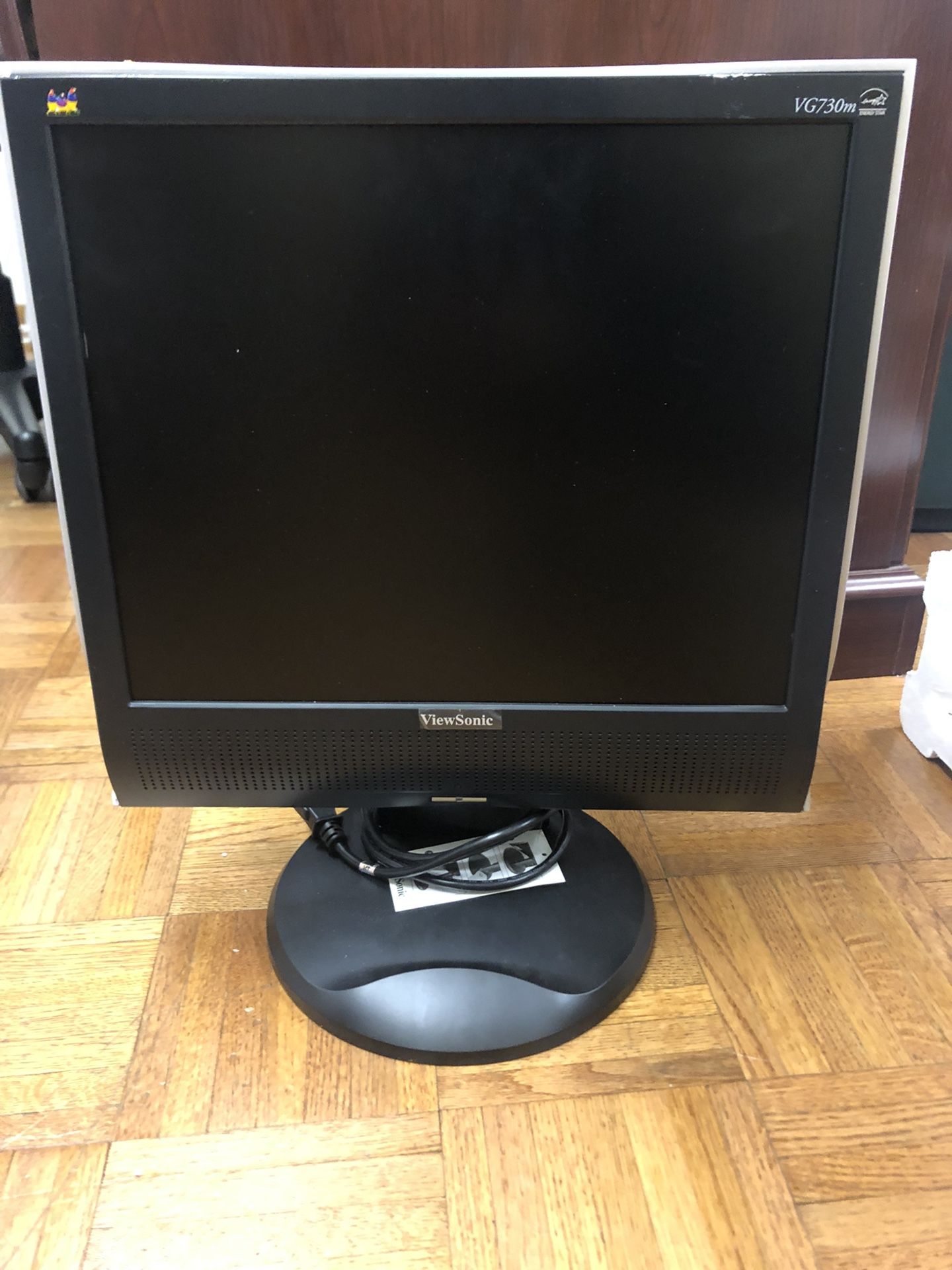 17” Computer Monitor