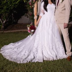 Modest Wedding Dress (Size Medium) $450 OBO