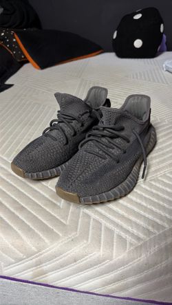 Yeezy Boost 350 V2 Cinder