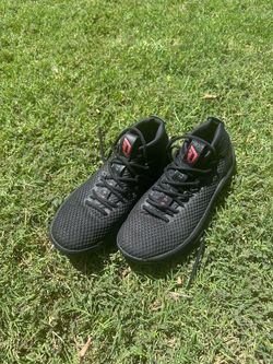 Adidas Dame 4 basketball shoe men’s size 10.5