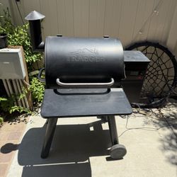 Traeger Pro 575 Wood Pellet WiFi Grill Black  