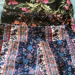 Ladies Bundle Of Wide Bottom Leggings $8 For All