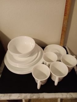 Corelle 24 piece White Ceramic Dinnerware Set