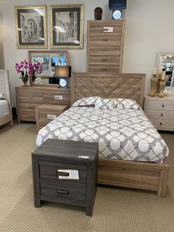 New Queen Size Bedroom Set