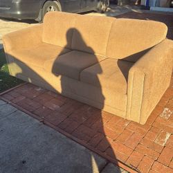 Free Couch 
