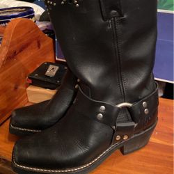 Frye Boots Size 7