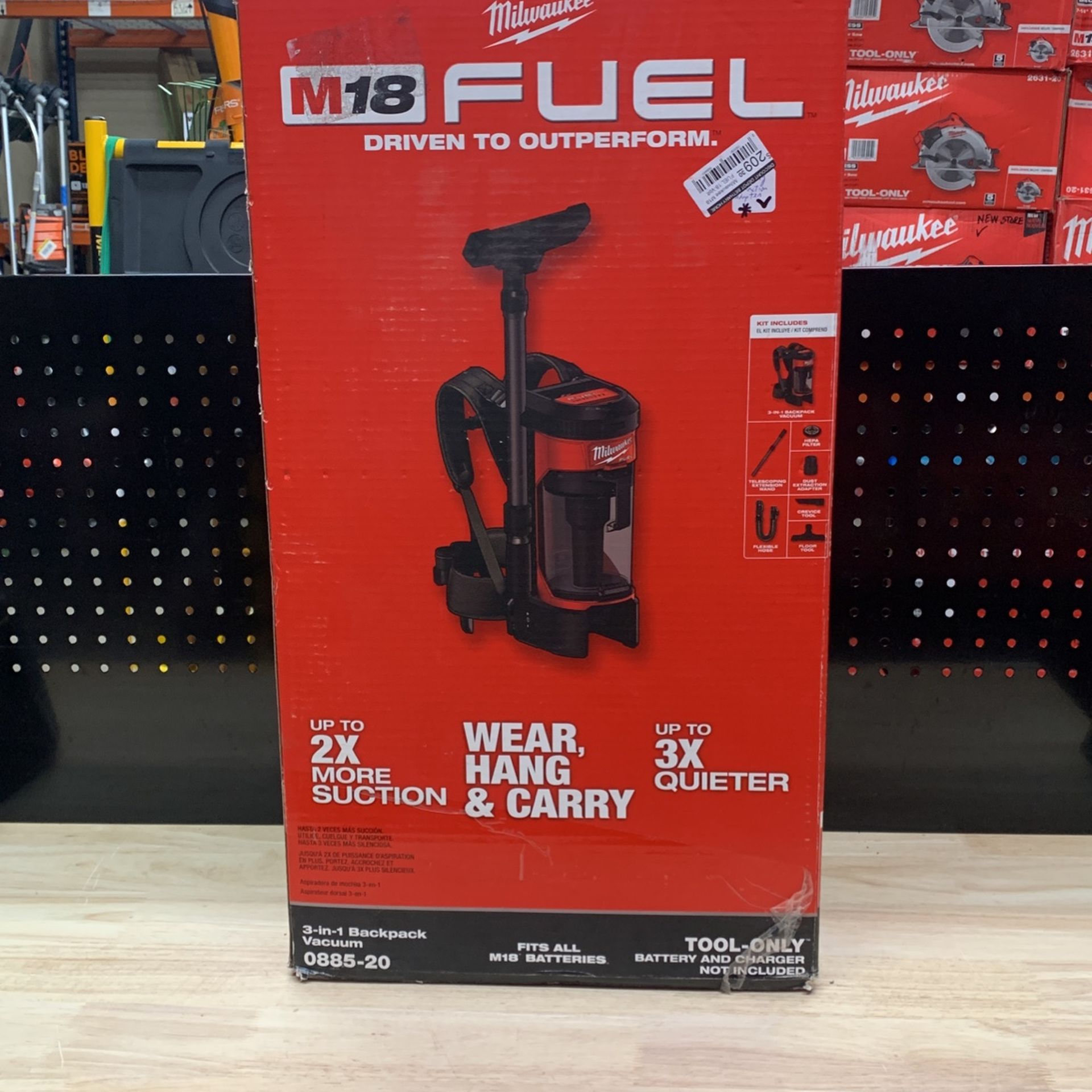 Milwaukee M18 FUEL 18-Volt Lithium-Ion Brushless 1 Gal. Cordless 3-in-1 Backpack Vacuum (Vacuum-Only)