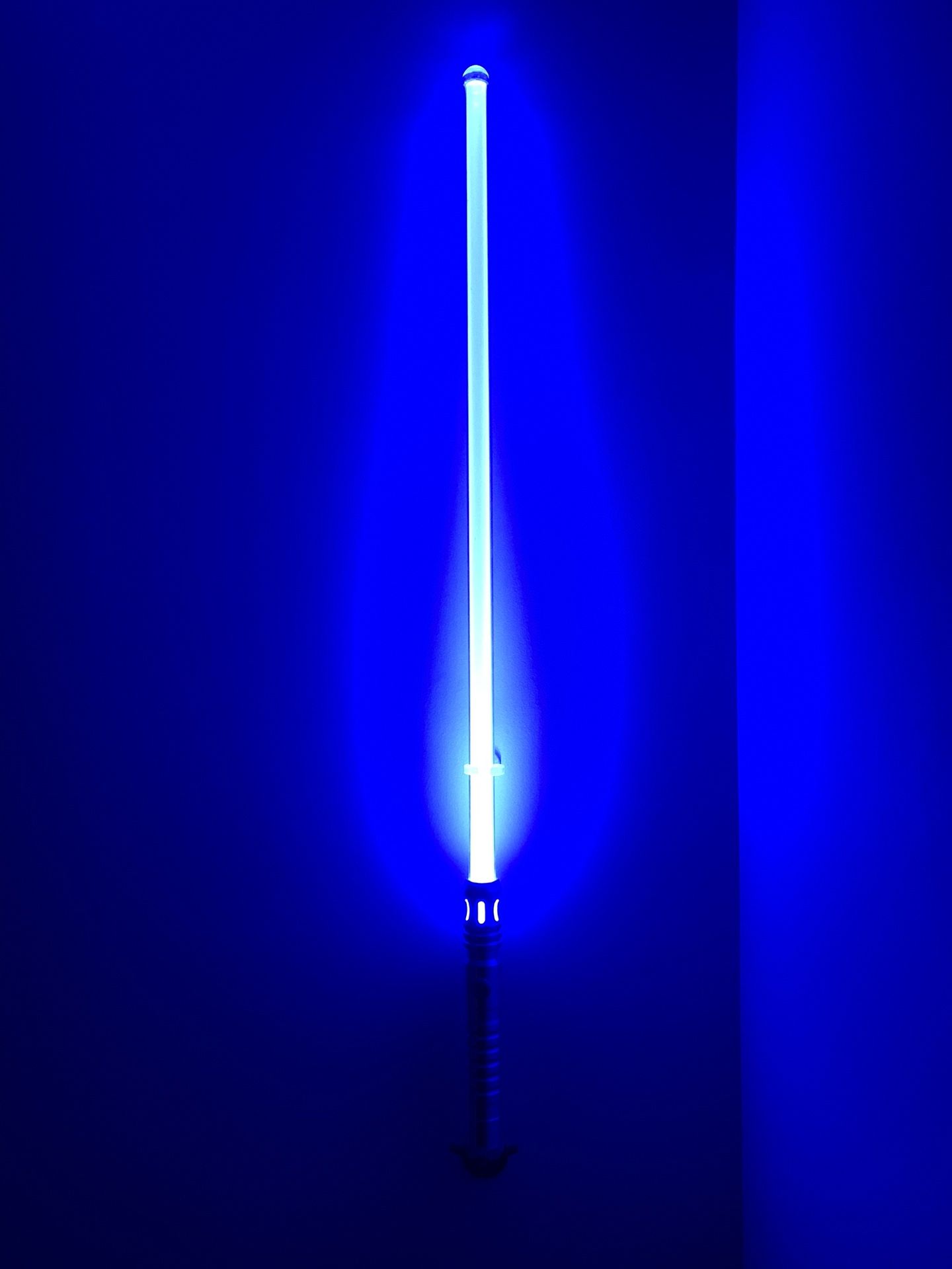Lightsaber, Ultrasabers Initiate V4. WITH SOUND! Button Needs Replacement!
