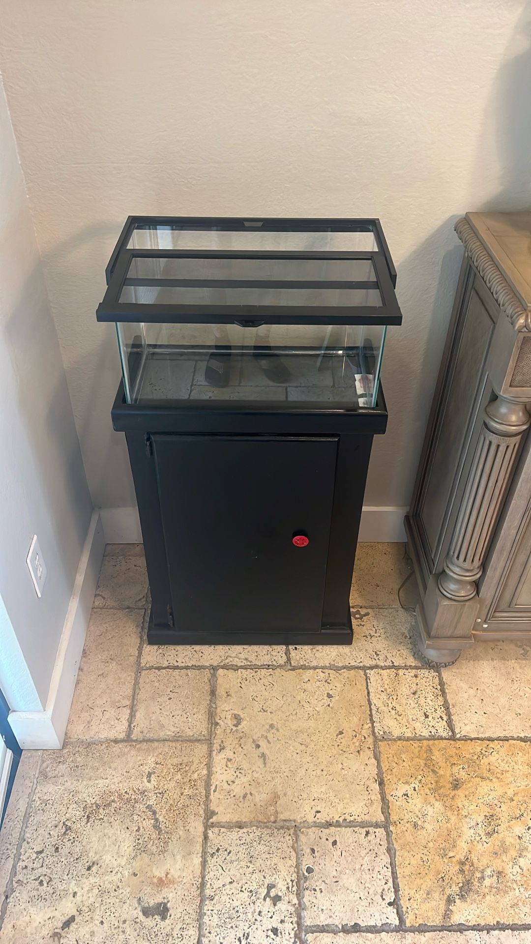 Reptile Tank w/ Sliding Screen Cover/ Wood Stand