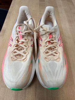 ASICS Superblast 3 running shoes size 10.5