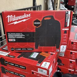 Milwaukee Large Hoodie Kit 