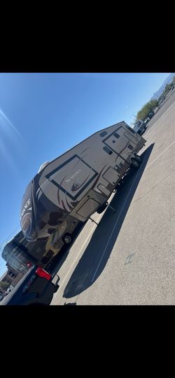 2014 Heartland Sundance 3380RL