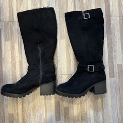 Nice new Black Suede Boots 