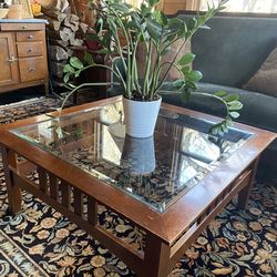 Ethan Allen British Classics Coffee Table