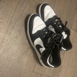 Nike Panda Dunks