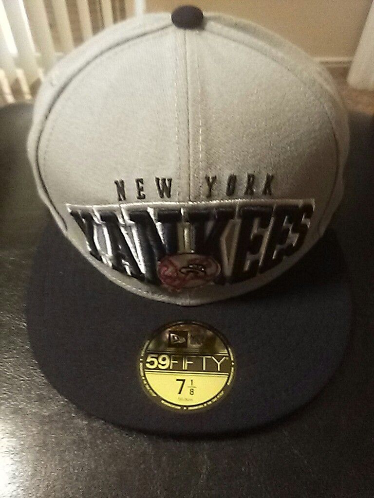 New Era New York Yankees Baseball CapSize 7 1/8