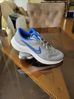 Nike Downshifter 11 Size 7Y
