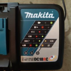 Makita cargador