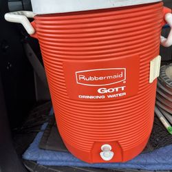 Rubbermaid Water Cooler