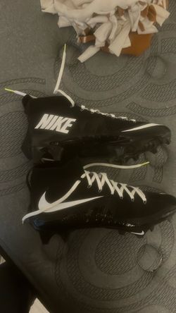 Black nike untouchables 10.5