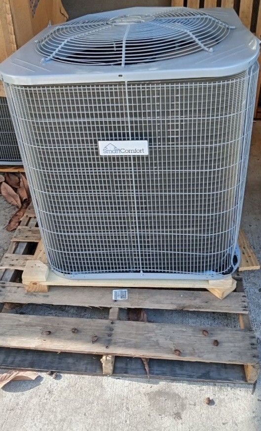 SmartComfort By Carrier 4 Ton Air Conditioner Condenser