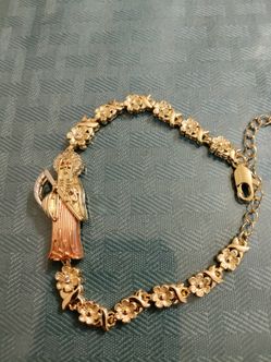 Pulcera De La Santa Muerte En Oro Laminado// Holy Death Bracelet In Gold-plated