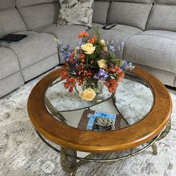 Round Coffee table