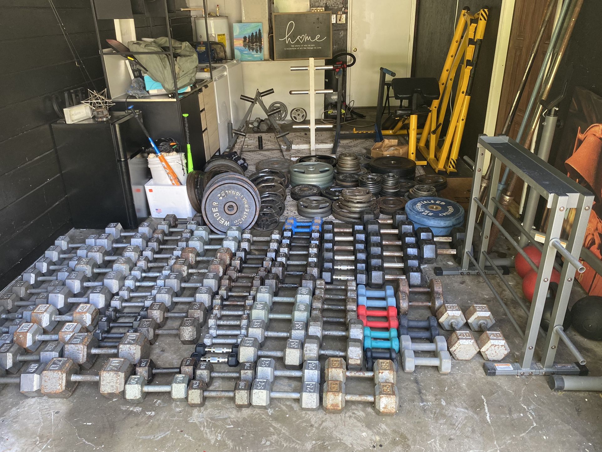 Home Gym Equipment! Tons Of Weights