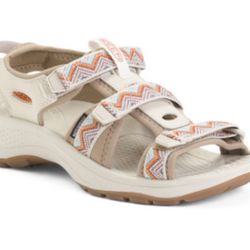 Keen Women’s Open Toe Sports Hiking  Trail Sandal Shoe  9.5 Worn Once