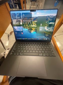 Apple MacBook Pro Laptop Space Black
