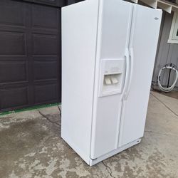 Whirlpool Refrigerator 