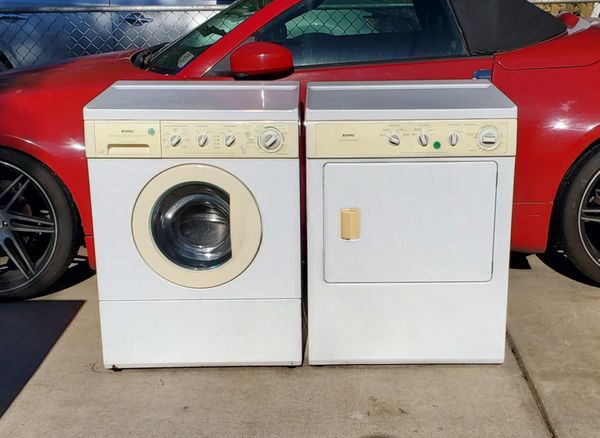 Like New Kenmore Stackable Washer Dryer Laundry Set for Sale in