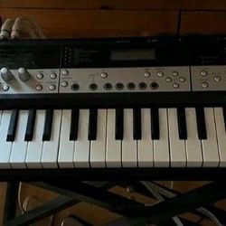 KORG MICRO STATION/KEYBOARD 