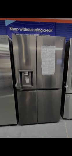 LG Refrigerator 35.9 (W) x 33.5(D) x 70.5(H) Inch