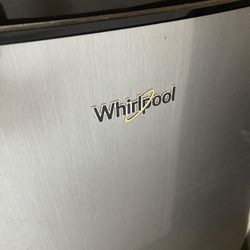 mini fridge whirlpool