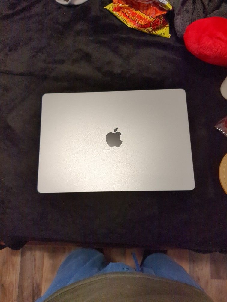 Mac Book Air M3 2024 512GB