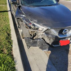 2017 Nissan Maxima Parts Or Whole Car. Clean Title